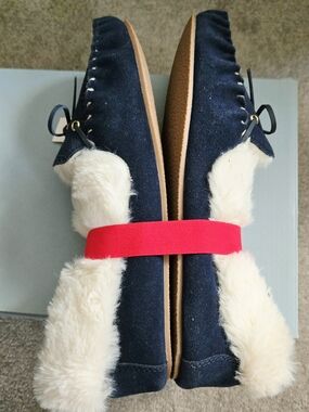 Talbots Women Navy Blue Faux Fur Lined Leather Slip-In Shoe